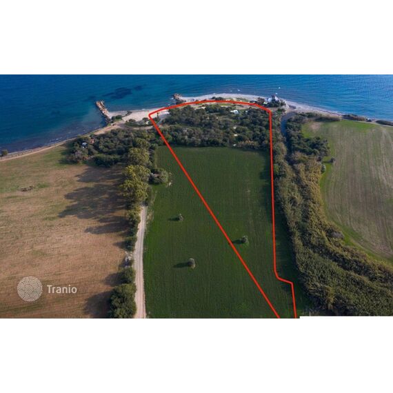 Земля у моря в Ларнаке (Мазотос) участок на курорте 13137м²