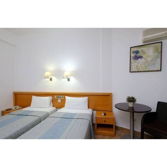 Commercial property in Larnaca (Larnaca) Cyprus 2m² 