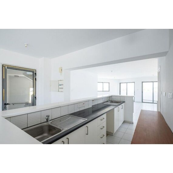 Commercial property in Larnaca (Oroklini) Cyprus 182m² , 6 image