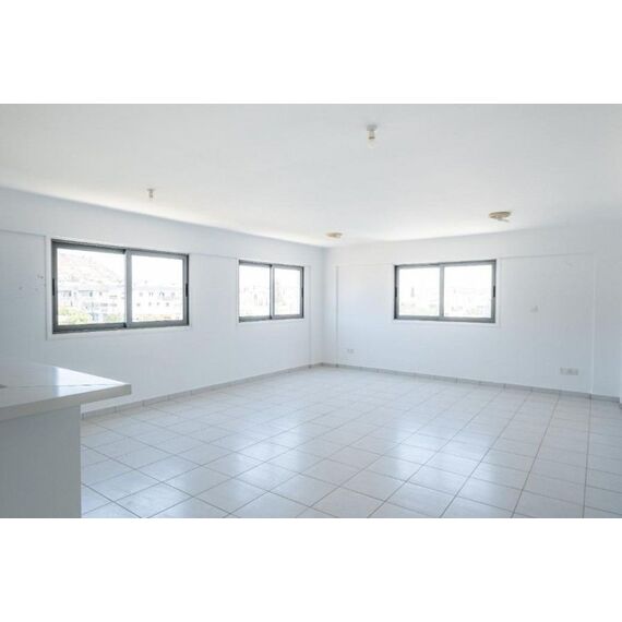 Commercial property in Larnaca (Oroklini) Cyprus 182m² , 11 image