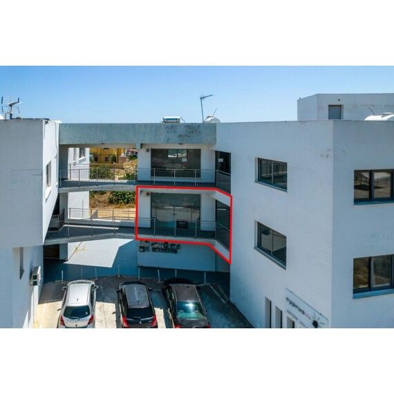 Commercial property in Larnaca (Oroklini) Cyprus 182m² , 12 image