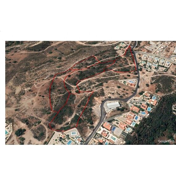 Land in Peyia (Peyia) Cyprus plot within city limits 28m² 