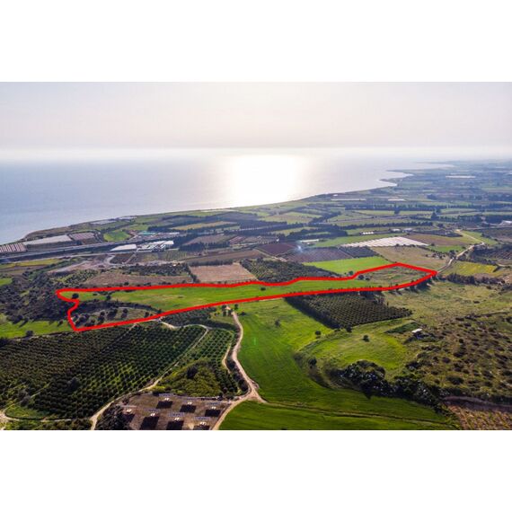 Land in Paphos (downtown) (Paphos) Cyprus plot within city limits 5886400m² , 4 image