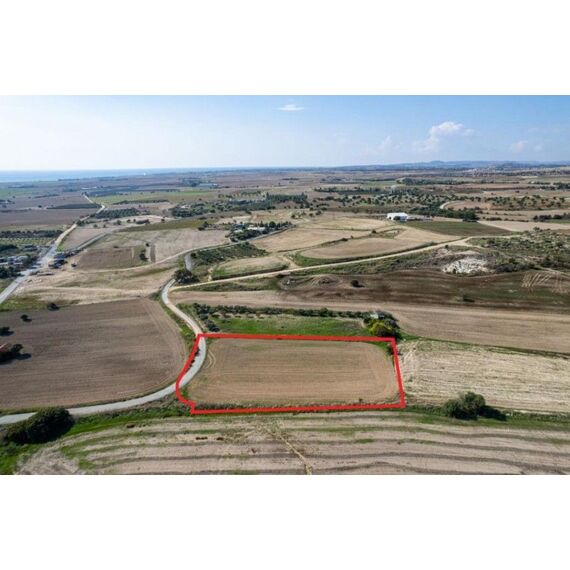 Земля в Ларнаке участок в деревне 4м², изображение 4