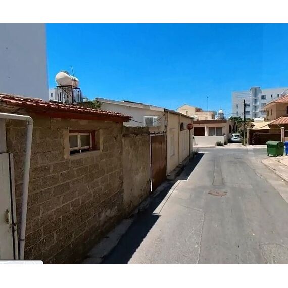 Land in Larnaca Cyprus plot within city limits 393m² , 2 image