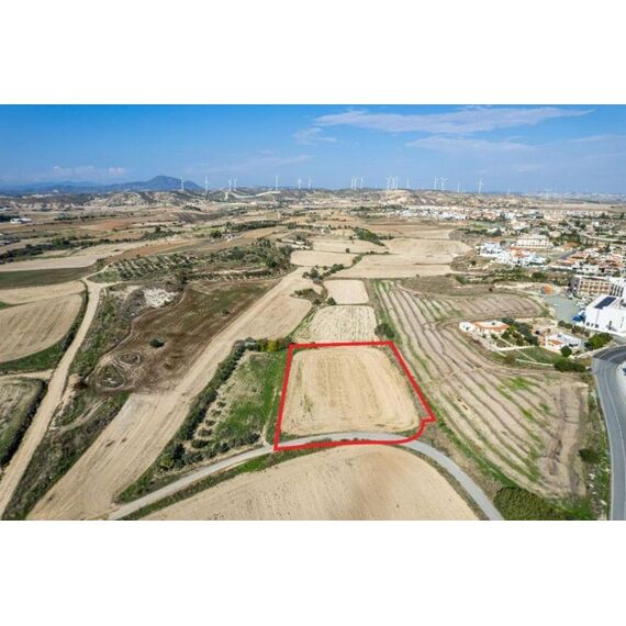 Земля в Ларнаке участок в деревне 4м²