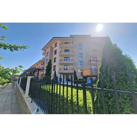 Квартира 2-комнатная 1+1 у моря в Несебре (Святой Влас) площадь 70м² 2 этаж