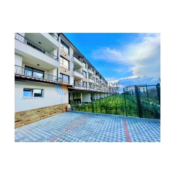 Apartment 2-room 1+1 in Burgas Bulgaria area 65m² 4 floor, 2 image