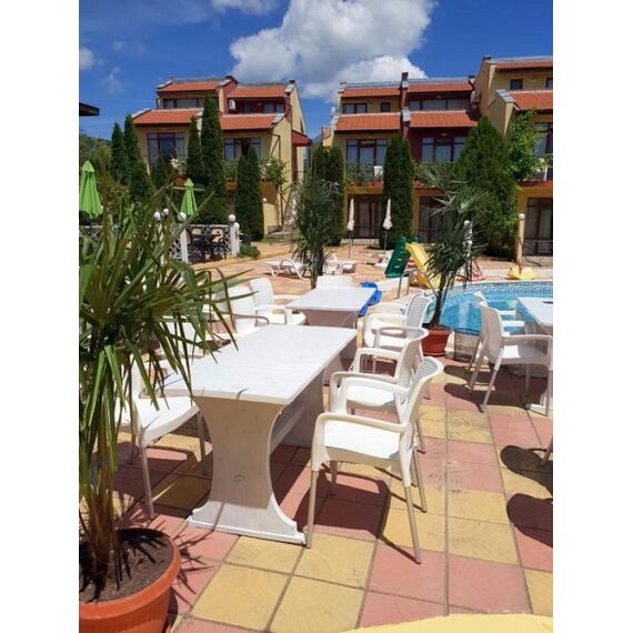 Apartment 2-room 1+1 by the sea in Nesebar (Sveti Vlas) Bulgaria area 68m² 3 floor