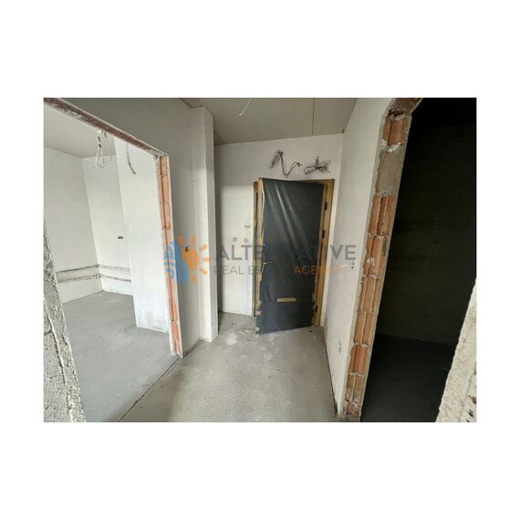 Apartment 2-room 1+1 in Burgas (Sarafovo) Bulgaria area 65m² 4 floor, 8 image