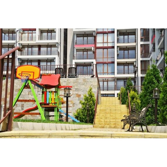 Apartment 3-room 2+1 by the sea in Nesebar (Sveti Vlas) Bulgaria area 79m² 3 floor