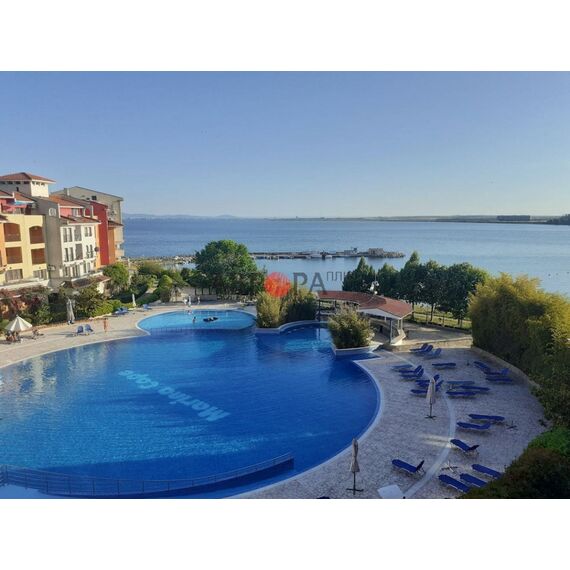 Apartment 3-room 2+1 by the sea in Pomorie (Aheloy) Bulgaria area 110m² 2 floor