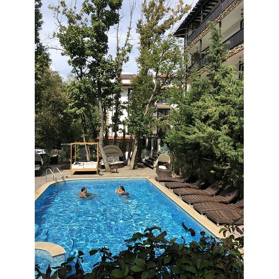 Apartment 3-room 2+1 by the sea in Primorsko Bulgaria area 85m² 4 floor, 9 image
