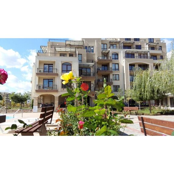 Квартира 2-комнатная 1+1 в Несебре (Святой Влас) площадь 59м², изображение 3