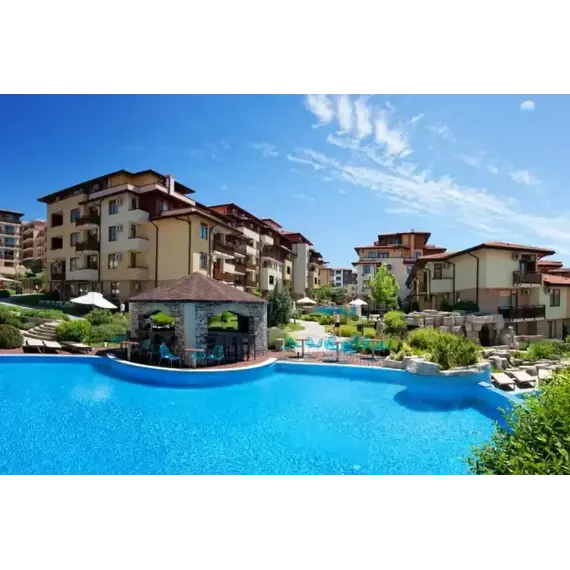 Apartment 3-room 2+1 by the sea in Nesebar (Sveti Vlas) Bulgaria area 120m² 4 floor, 2 image