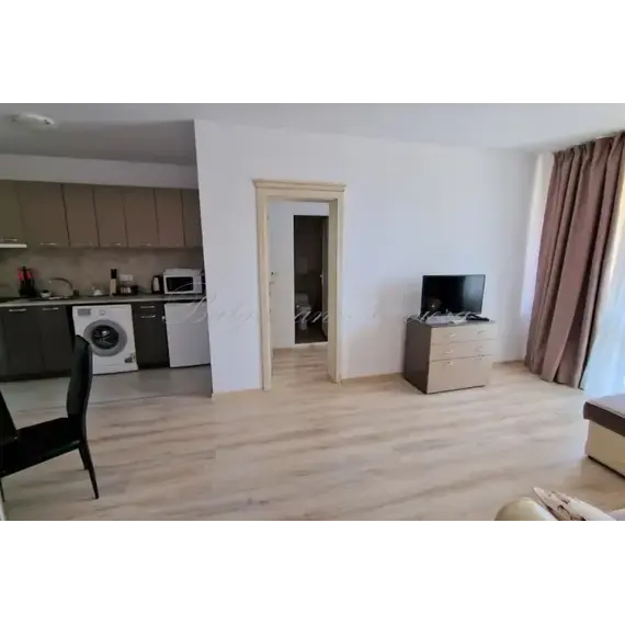 Apartment 3-room 2+1 by the sea in Pomorie Bulgaria area 94m² 3 floor, 8 image