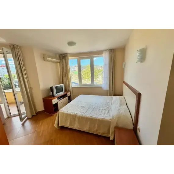 Apartment 1-room by the sea in Nesebar (Sveti Vlas) Bulgaria area 45m² 2 floor, 7 image