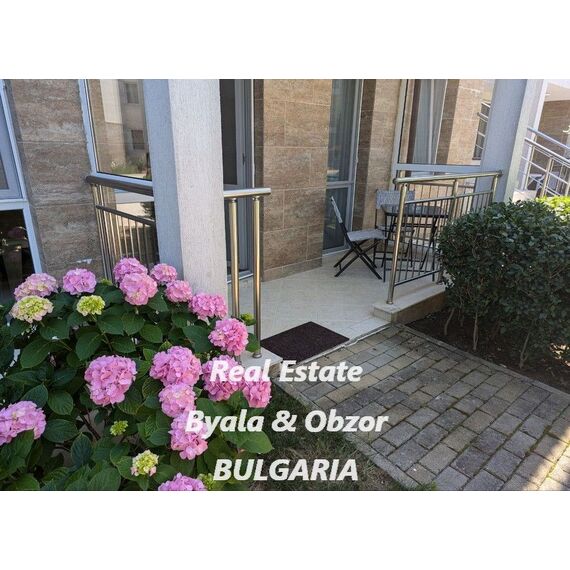Apartment 2-room 1+1 by the sea in Byala Bulgaria area 56m² 1 floor