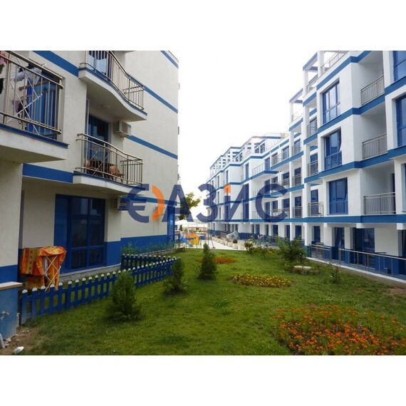 Apartment 2-room 1+1 in Pomorie Bulgaria area 60.5m² 2 floor