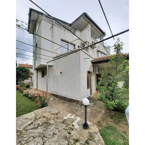 House by the sea in Balchik Bulgaria area 296m² 3 floors, 2 image
