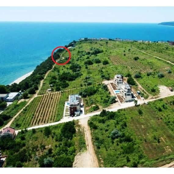 Land by the sea in Byala Bulgaria plot in the village 1328m² 