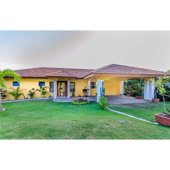 Villa in Sosua (Sosua) Dominican Republic area 230m² 1 floors, 8 image