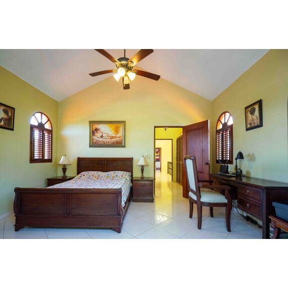 House in Cabarete (Cabarete) Dominican Republic area 462m² 2 floors, 4 image