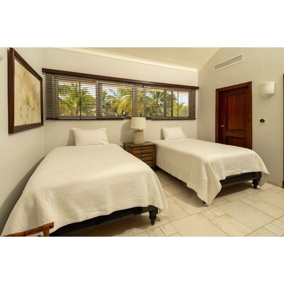 Villa in Punta Cana (Punta Cana) Dominican Republic area 400m² , 7 image