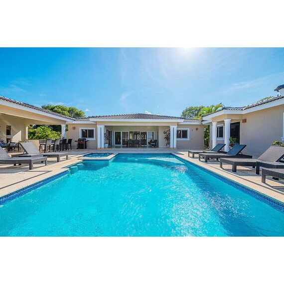 Villa in Sosua (Sosua) Dominican Republic area 299m² 1 floors, 3 image