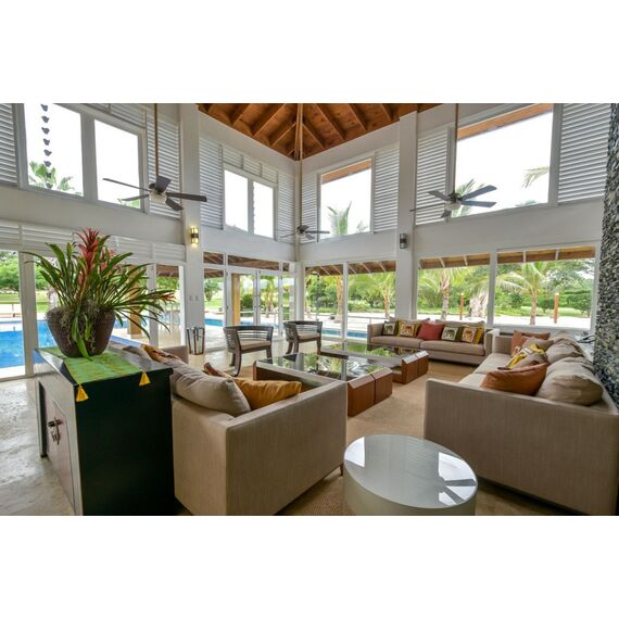 Villa in La Romana (La Romana) Dominican Republic area 1012m² 2 floors, 5 image