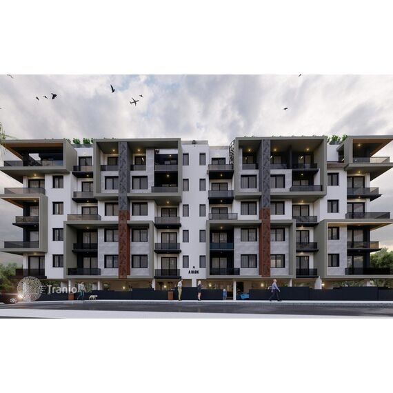 Квартира 3-комнатная 2+1 в центре Кирении площадь 95м², изображение 2